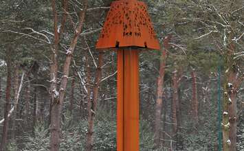 Kunstwerk Corten Corten-A Staal Schemerlamp Stakenburg fonds Roest roestig Kunst Kunstenaar Kunstenaressen Idee werkelijkheid Son & Breugel MIG lassen Plaatwerk Kantwerk lichtkunstwerk licht LED-verlichting duurzaam schetsplan idee annelies schoth Anne Hu